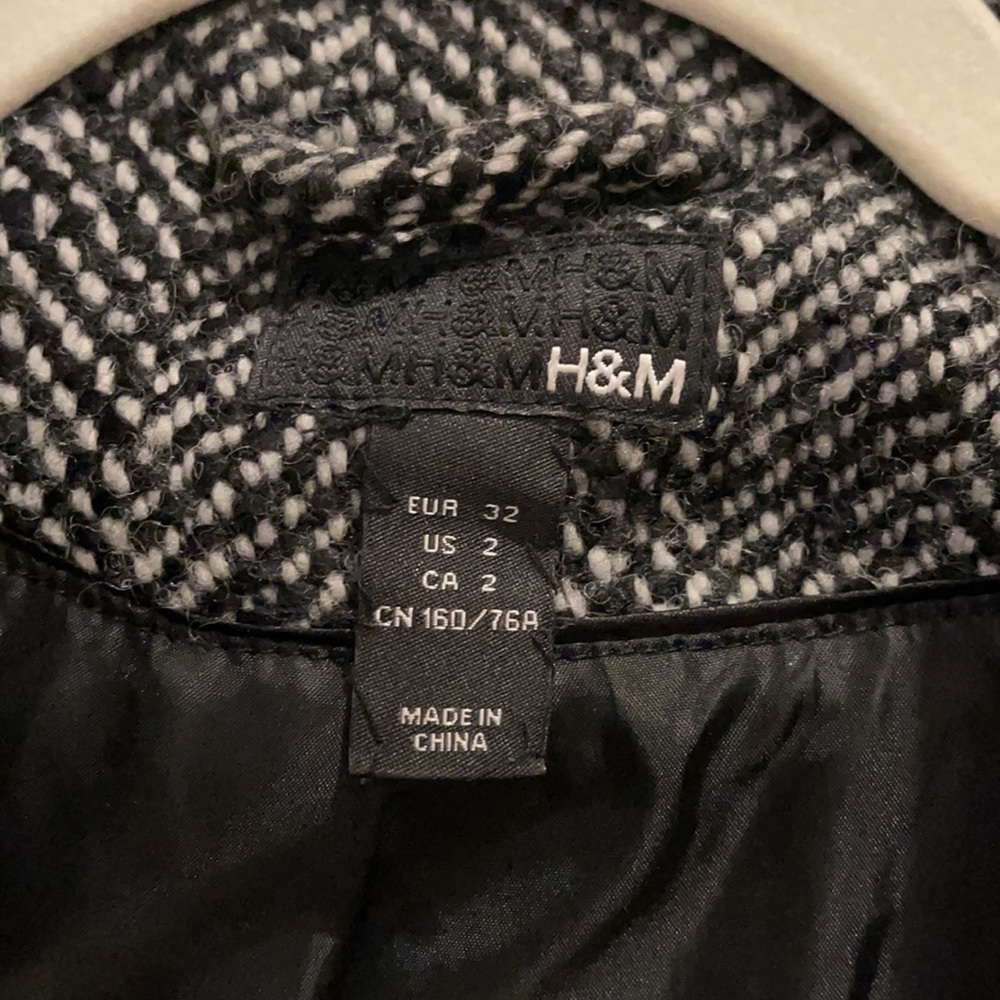 H&M - Picture 2 of 2